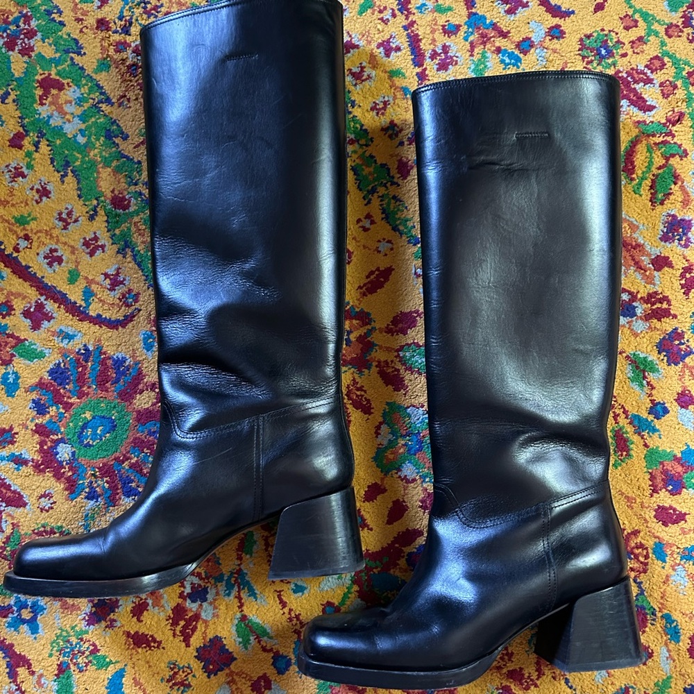 Labucq Black Joan Boots - Picture 5 of 5